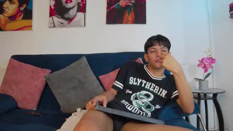 Liam online show from 12-22-25, 12:57