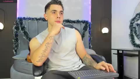 Liam online show from 11-21-25, 10:30