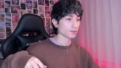 Snapshot of liamelf chatting on 01-25-25, 07:49 Liam online show from 01-25-25, 07:49