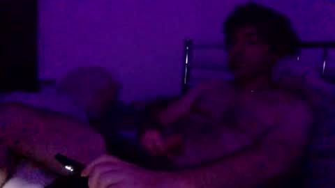 Snapshot of liamj1986 chatting on 10-19-25, 05:30 liamj1986 online show from 10-19-25, 05:30