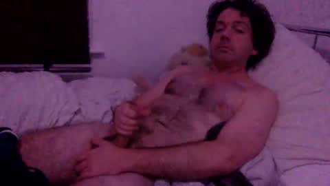 Snapshot of liamj1986 chatting on 10-26-25, 05:24 liamj1986 online show from 10-26-25, 05:24