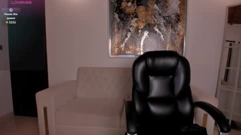 Liam online show from 10-08-25, 04:21