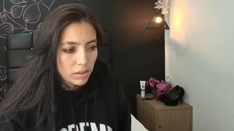 Snapshot of liamonroee_ chatting on 01-09-26, 11:57 L I A M O N R O E online show from 01-09-26, 11:57