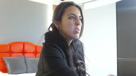 Snapshot of liamonroee_ chatting on 02-11-26, 11:59 L I A M O N R O E online show from 02-11-26, 11:59