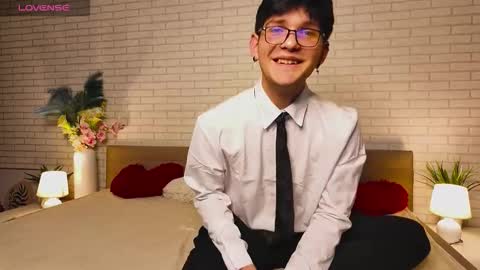 Snapshot of liamrivers chatting on 11-14-25, 02:27 liamrivers online show from 11-14-25, 02:27