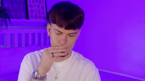 Liam Thunder online show from 10-10-25, 07:57