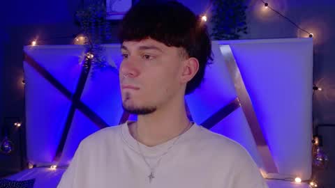 Liam Thunder online show from 11-21-25, 03:16