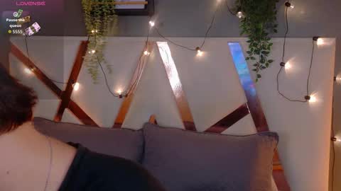 Liam Thunder online show from 12-16-25, 08:03