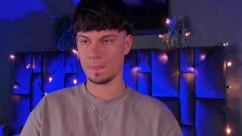 Liam Thunder online show from 12-18-25, 08:04