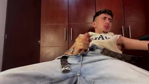 Liam online show from 11-20-25, 06:13