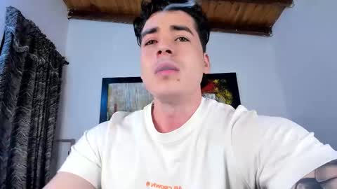 Snapshot of liamwyatt_ chatting on 12-15-25, 06:28 liamwyatt_ online show from 12-15-25, 06:28