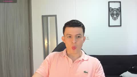 Snapshot of lian_eathan chatting on 10-14-25, 10:10 lian_eathan online show from 10-14-25, 10:10