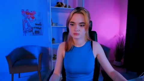 Little Liana  online show from 02-12-25, 04:44