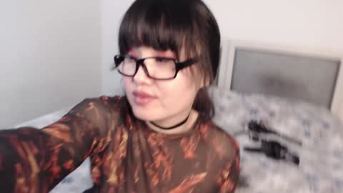 Liana online show from 01-18-25, 01:40