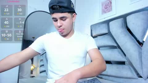 Snapshot of lianfox_ chatting on 02-04-26, 12:33 lianfox_ online show from 02-04-26, 12:33