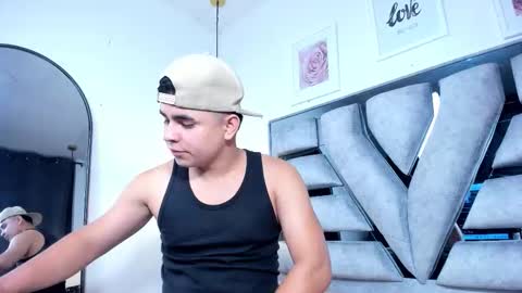 lianfox_ online show from 03-17-26, 12:19