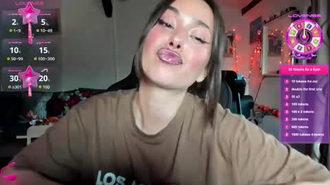 LiaQuinn online show from 10-22-25, 01:33