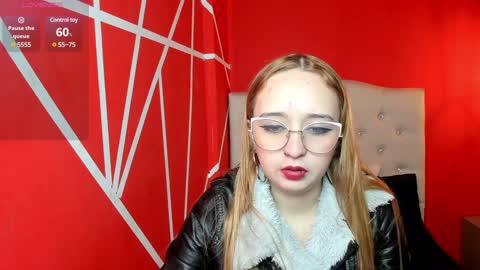 Lia Roberts online show from 12-21-24, 11:33