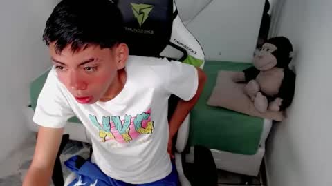 Snapshot of liarr_ chatting on 02-03-26, 08:25 LIAR online show from 02-03-26, 08:25