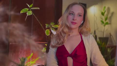 its my birthday today so im offline  but id be so happy if you felt like sending me a birthday love while im away  online show from 03-04-26, 06:58