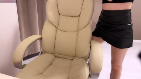 FIND ME HERE MY NICKNAME hustleeerr online show from 01-02-25, 07:40