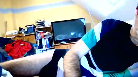 lifeguard007 online show from 10-26-25, 07:58