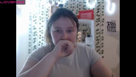 light_lunaa online show from 01-14-25, 11:42