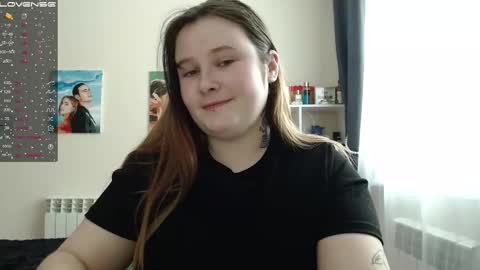 light_lunaa online show from 02-12-25, 10:24