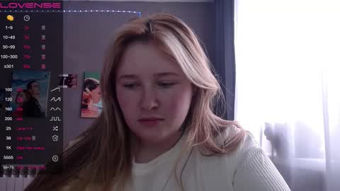 light_lunaa online show from 11-09-25, 07:50