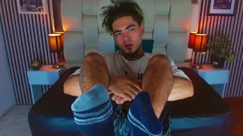 Lihan online show from 11-21-25, 01:54