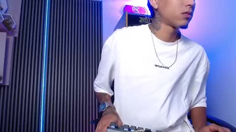 Daniel online show from 03-04-25, 01:59