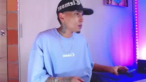 Daniel online show from 11-22-25, 04:06