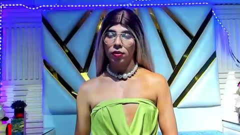 liiacollins online show from 10-29-25, 01:13