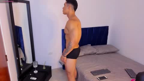 Snapshot of liiam_jesus chatting on 10-08-25, 02:47 liiam_jesus online show from 10-08-25, 02:47