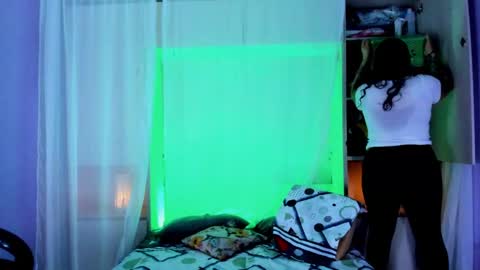         online show from 10-01-25, 11:38