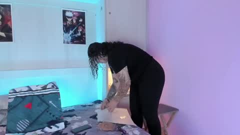         online show from 10-03-25, 11:40