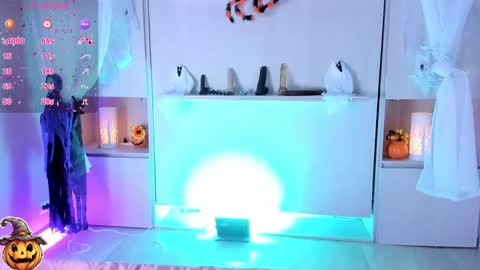         online show from 10-18-25, 11:44