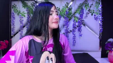 Snapshot of liinzy_rouse chatting on 12-17-25, 04:24 Brittany online show from 12-17-25, 04:24