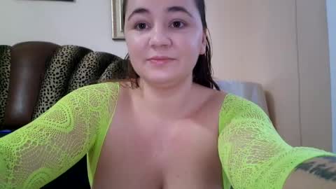 Snapshot of likechoco chatting on 12-14-24, 01:16 Celine online show from 12-14-24, 01:16