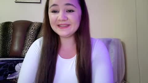 Snapshot of likechoco chatting on 12-25-24, 11:42 Celine online show from 12-25-24, 11:42