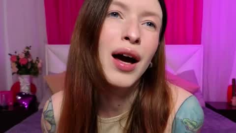 Lil Bella G online show from 03-18-26, 01:58