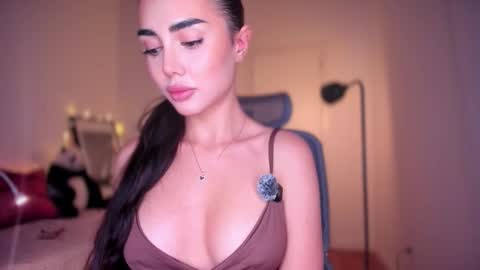 Gabriela online show from 11-28-25, 07:16