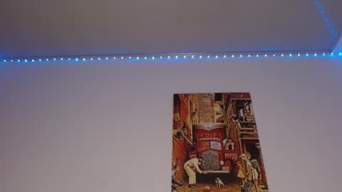 Snapshot of lil_lisaa chatting on 12-14-24, 02:45 Lisaa online show from 12-14-24, 02:45