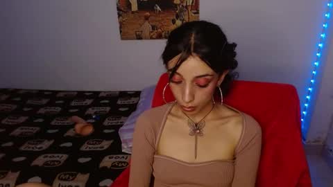 Snapshot of lil_lisaa chatting on 02-04-25, 08:02 Lisaa online show from 02-04-25, 08:02