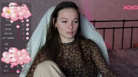 little moon online show from 02-13-25, 01:05