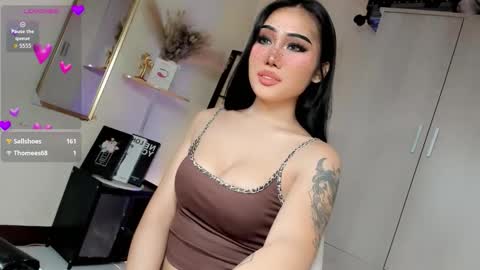 Miss Lily online show from 10-04-25, 10:52