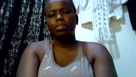 Snapshot of lil_miss23 chatting on 10-07-25, 01:58 lil_miss23 online show from 10-07-25, 01:58