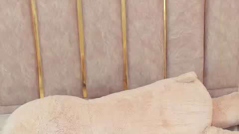 lila bailey  online show from 02-14-25, 01:45