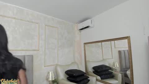 lila bailey  online show from 10-06-25, 07:33