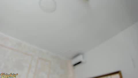 lila bailey  online show from 10-17-25, 07:38